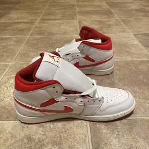 Nike Air Jordan 1 Mid SE White/Dune Red/Sail Men's Sneakers-Sz 13 NWB